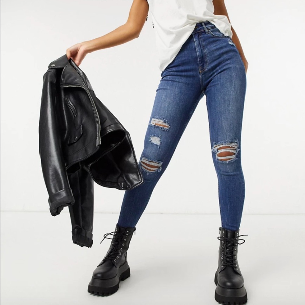 Bershka ASOS High Waist Skinny Jeans w/ knee tears